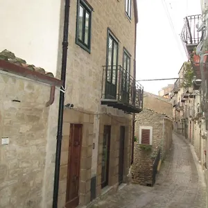 Holiday home Casa E Putia 