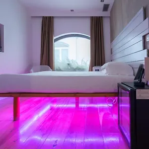 Pensjonat Colosseum Jacuzzi Suites, Rzym