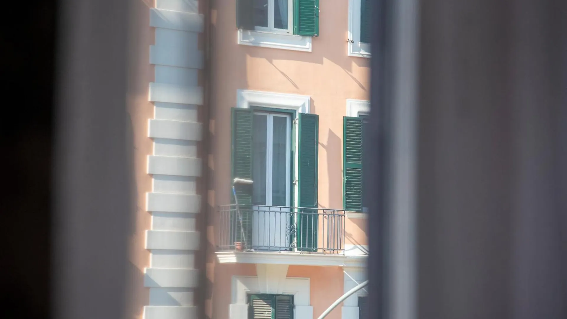 **  La Grande Bellezza Guest House Rome Italy