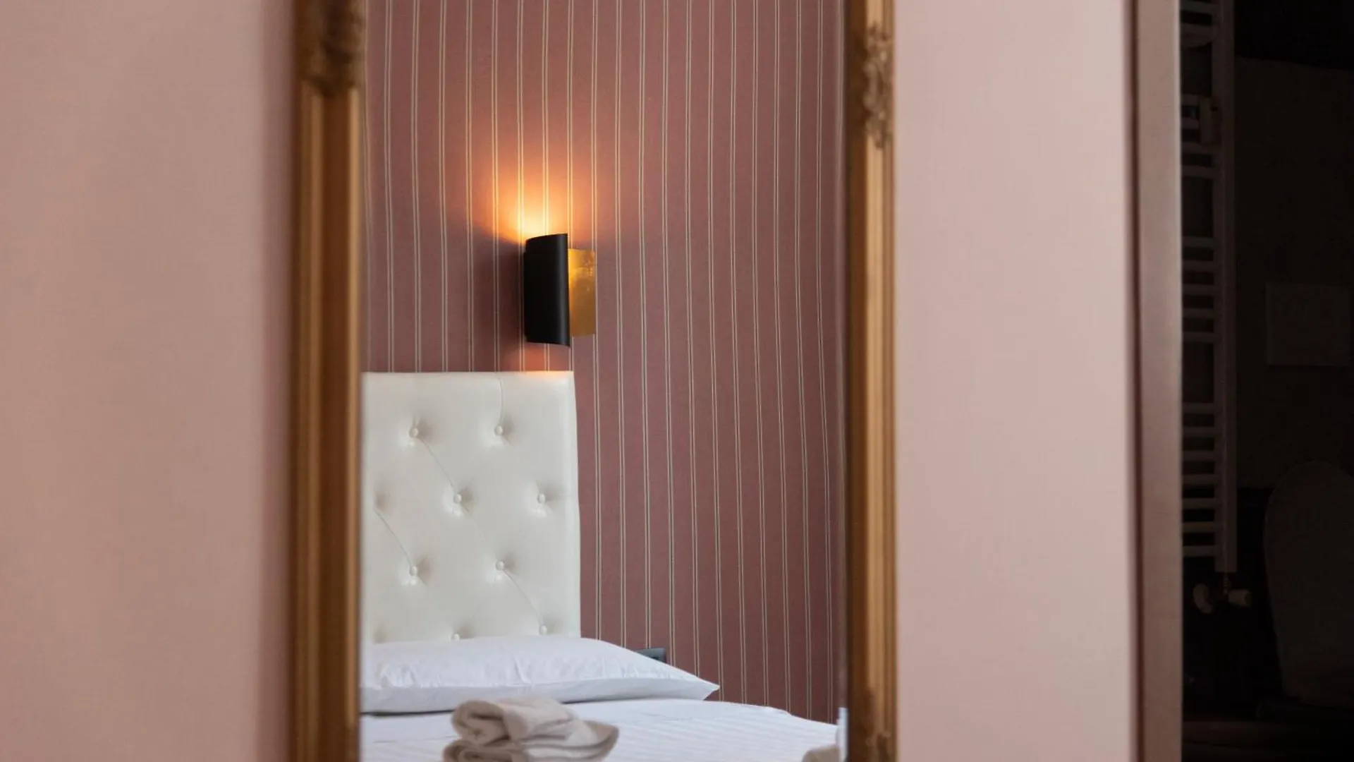 La Grande Bellezza Guest House Rome